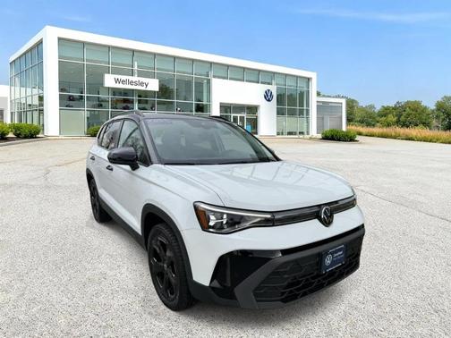 2025 Volkswagen Taos 1.5T SE Black