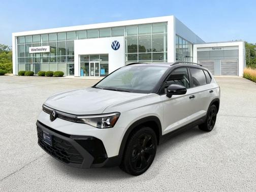 2025 Volkswagen Taos 1.5T SE Black