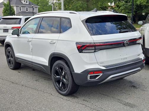 2025 Volkswagen Taos 1.5T SEL