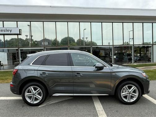 2024 Audi Q5 e 55 S line quattro Premium
