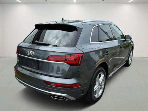 2024 Audi Q5 e 55 S line quattro Premium