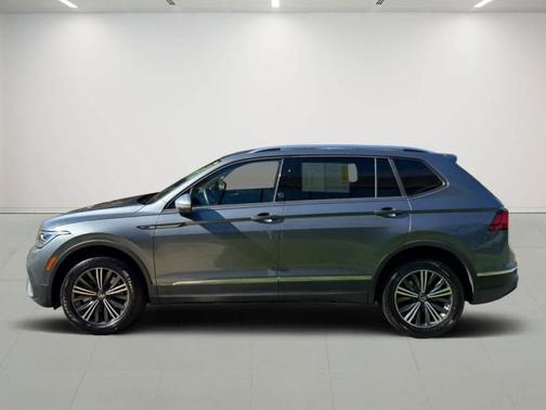 2024 Volkswagen Tiguan 2.0T Wolfsburg Edition