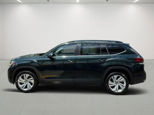 2022 Volkswagen Atlas 3.6L SE w/Technology