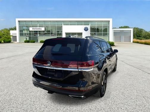 2025 Volkswagen Atlas 2.0T SE