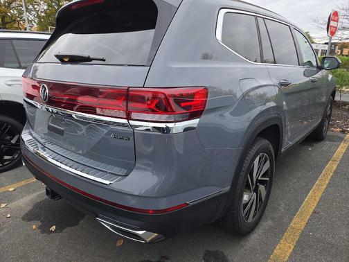 2026 Volkswagen Atlas 2.0T SEL