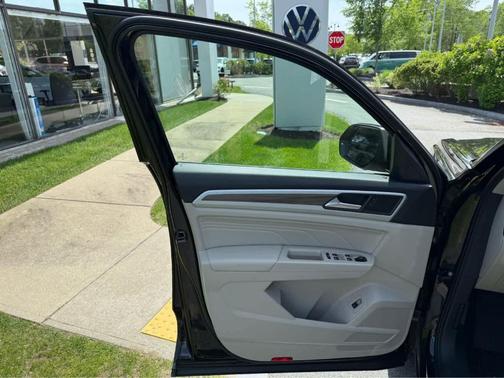 2022 Volkswagen Atlas 2.0T SEL