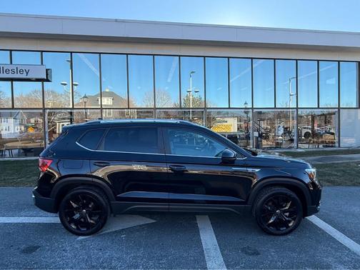 2023 Volkswagen Taos 1.5T SE