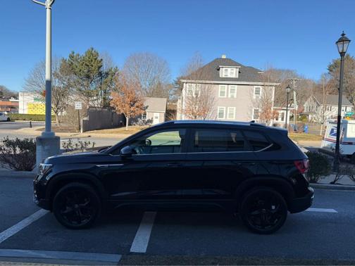 2023 Volkswagen Taos 1.5T SE