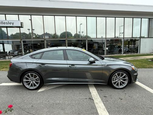 2025 Audi A5 Sportback S line Premium