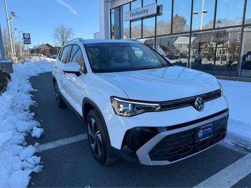 2025 Volkswagen Taos 1.5T SE