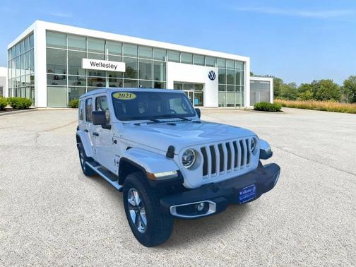 Bright White Clearcoat 2021 Jeep Wrangler Unlimited Sahara