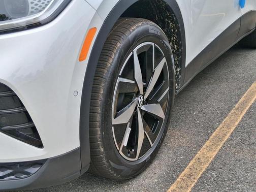 Opal White Pearl 2026 Volkswagen ID.4 Pro S