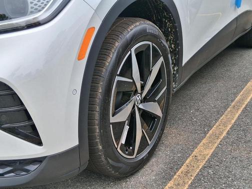 Opal White Pearl 2026 Volkswagen ID.4 Pro S