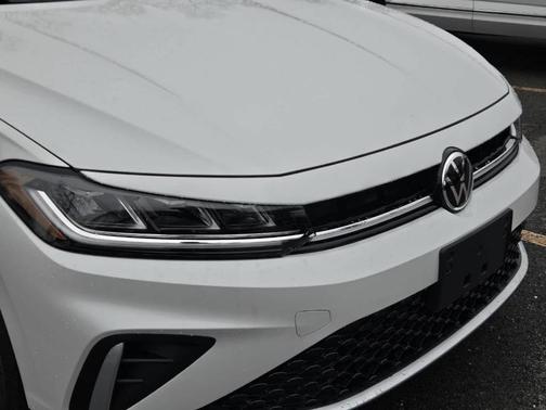 Opal White Pearl 2026 Volkswagen Jetta 1.5T SEL