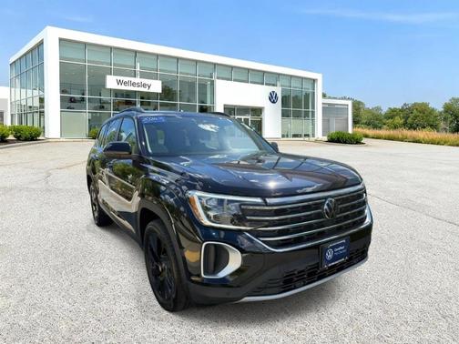 Deep Black Pearl Effect 2024 Volkswagen Atlas 2.0T SE