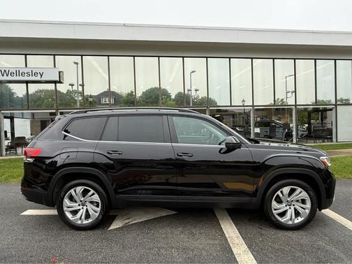 2023 Volkswagen Atlas 2.0T SE