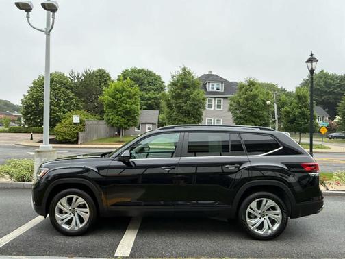 2023 Volkswagen Atlas 2.0T SE
