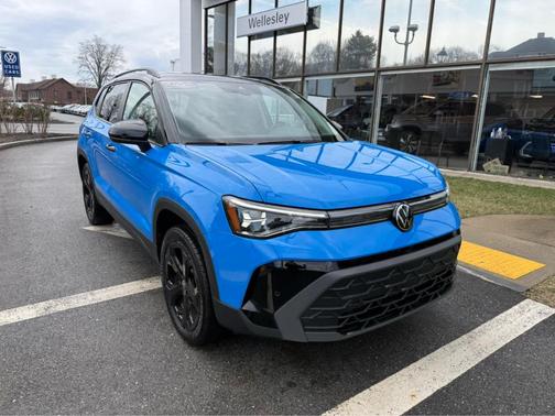 2025 Volkswagen Taos 1.5T SE Black