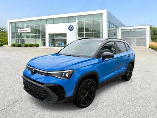 2025 Volkswagen Taos 1.5T SE Black