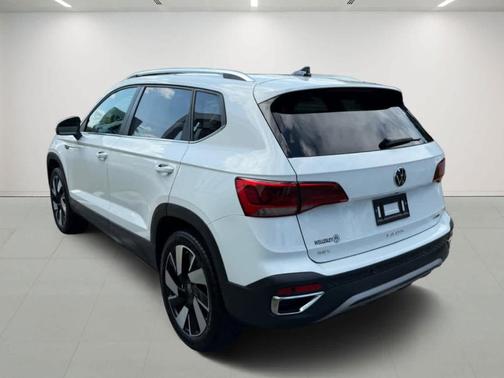 2024 Volkswagen Taos 1.5T SEL