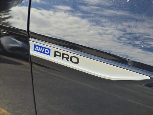 2025 Volkswagen ID.4 Pro