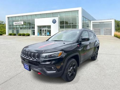 Diamond Black 2023 Jeep Compass Trailhawk