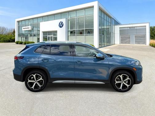 Monterey Blue Pearl 2025 Volkswagen Tiguan 2.0T SE