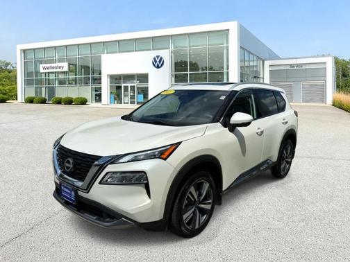 White 2023 Nissan Rogue SL
