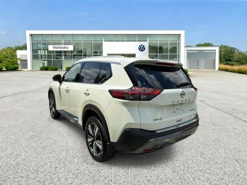White 2023 Nissan Rogue SL