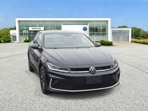 Deep Black Pearl 2026 Volkswagen Jetta 1.5T S