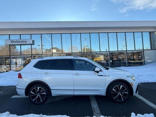 2023 Volkswagen Tiguan 2.0T SEL R-Line