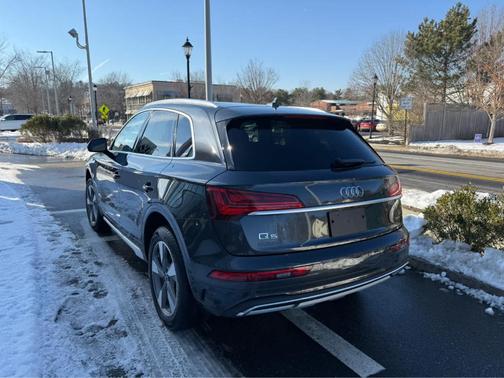 2023 Audi Q5 40 Premium