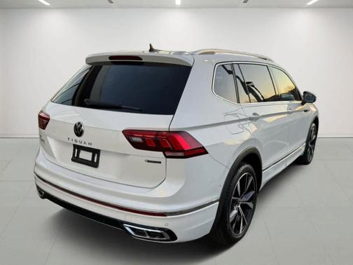 2024 Volkswagen Tiguan 2.0T SEL R-Line