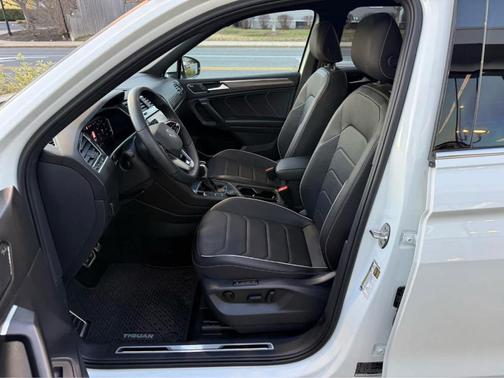 2024 Volkswagen Tiguan 2.0T SEL R-Line