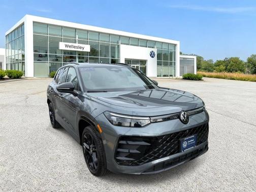 2025 Volkswagen Tiguan 2.0T SE R-Line Black