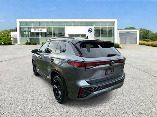2025 Volkswagen Tiguan 2.0T SE R-Line Black
