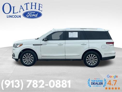 2022 Lincoln Navigator STANDARD