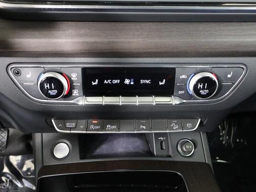 2023 Audi Q5 40 Premium