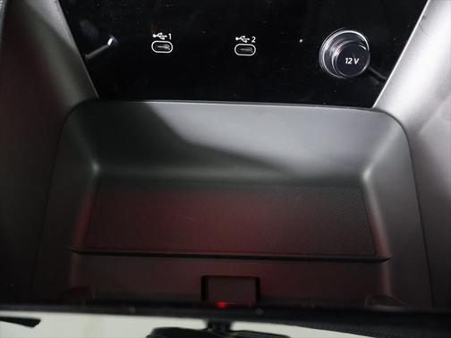 2025 Audi Q6 e-tron Premium Plus quattro