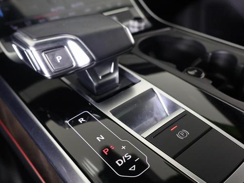 2021 Audi Q8 55 Premium Plus