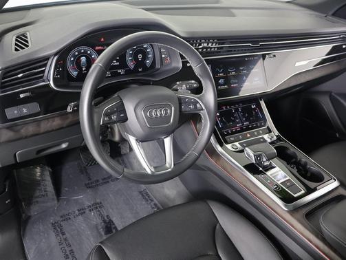 2021 Audi Q8 55 Premium Plus