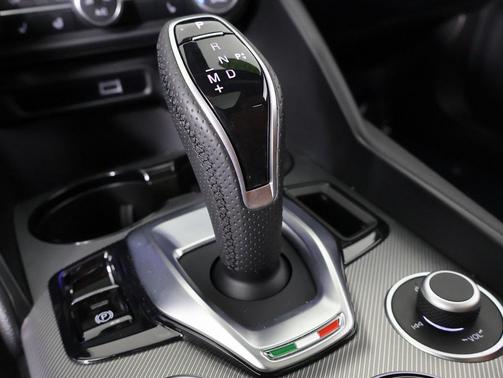 2024 Alfa Romeo Giulia Ti