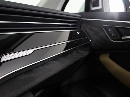 2025 Audi Q7 55 Premium