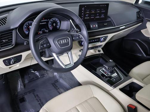 2023 Audi Q5 45 S line Premium Plus