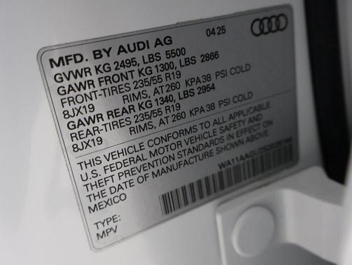 2025 Audi Q5 Premium TFSI quattro S tronic