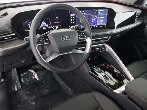 2025 Audi Q5 Premium TFSI quattro S tronic