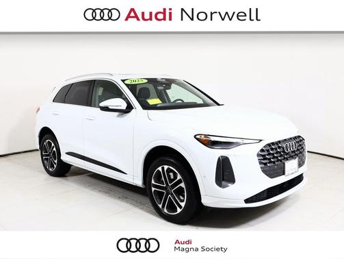 2025 Audi Q5 Premium TFSI quattro S tronic