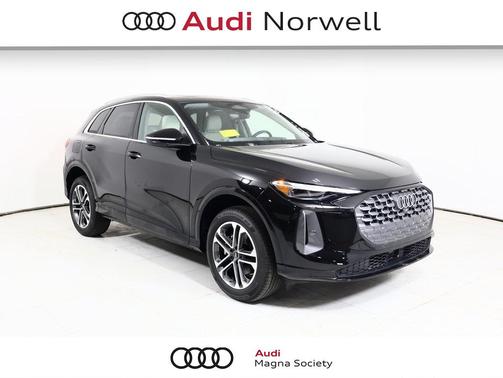 2025 Audi Q5 Premium TFSI quattro S tronic