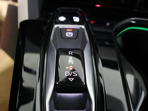 2025 Audi Q5 Premium TFSI quattro S tronic