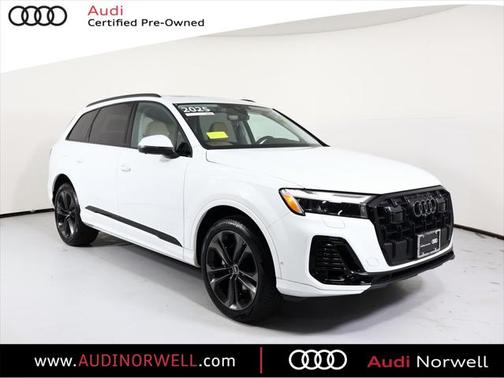 2025 Audi Q7 55 Premium Plus